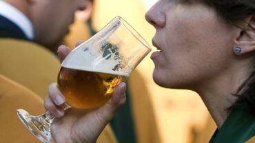 Les brasseurs hurlent une « discrimination injuste » alors que le gouvernement propose une hausse de 4% des taxes sur la bière