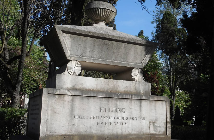 Monument à Henry Fielding 