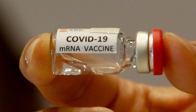 Vaccins Covid périmés : « prenez-les ou passez en liste d’attente »