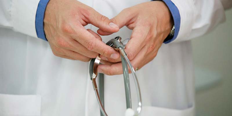 Plus de 20 médecins lisboètes soupçonnés de « falsification de présences »