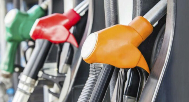 Le prix à la pompe de l’essence et du diesel devrait augmenter à partir de lundi