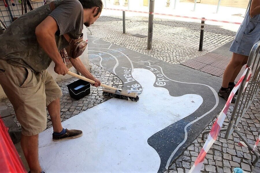 Un itinéraire accessible gagne une nouvelle vie colorée à Portimão, Algarve