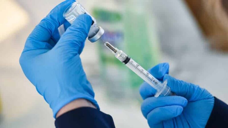 Près d’un quart de million de personnes se font vacciner contre la grippe et le Covid