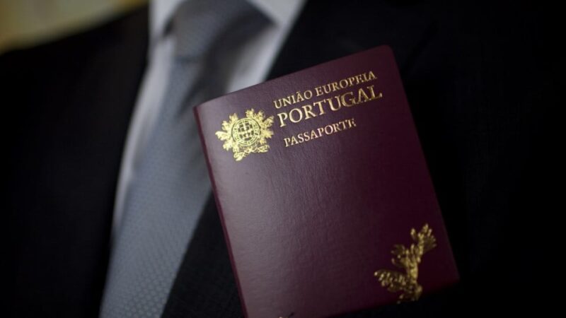 Le Portugal a donné des passeports portugais à 16 oligarques juifs russes « proches de Poutine »
