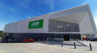 L’entreprise de meubles JOM ouvre le premier magasin de l’Algarve à Portimão