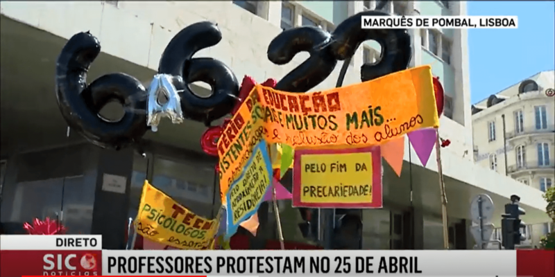 Le centre-ville de Lisbonne vibre de sons des protestations : 15 manifestations marquent les « célébrations » du 25 avril