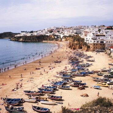 Almeida D’Eça : les photographes qui ont créé l’image touristique de l’Algarve