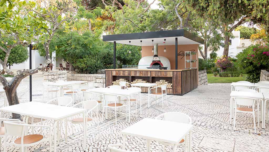 Photo de la terrasse de Portofino by MIMO, un restaurant éphémère à Pine Cliffs