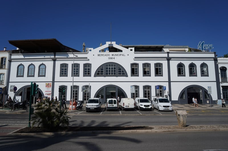 marché centenaire de lagos