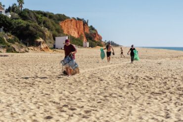 Infralobo et Vale do Lobo organisent le nettoyage des plages