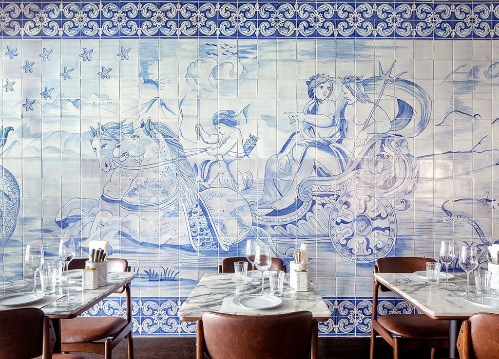 Azulejos Mural Bar Douro Ville