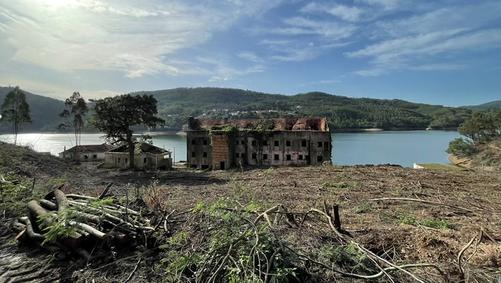 Hôtel da Foz da Sertã, les travaux de déboisement ont commencé