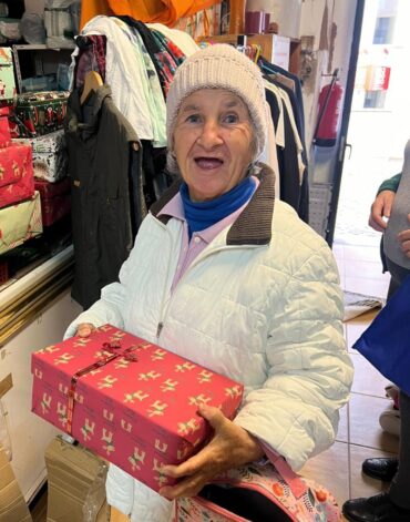 Meilleure année pour les boîtes à chaussures de Noël pour les personnes âgées