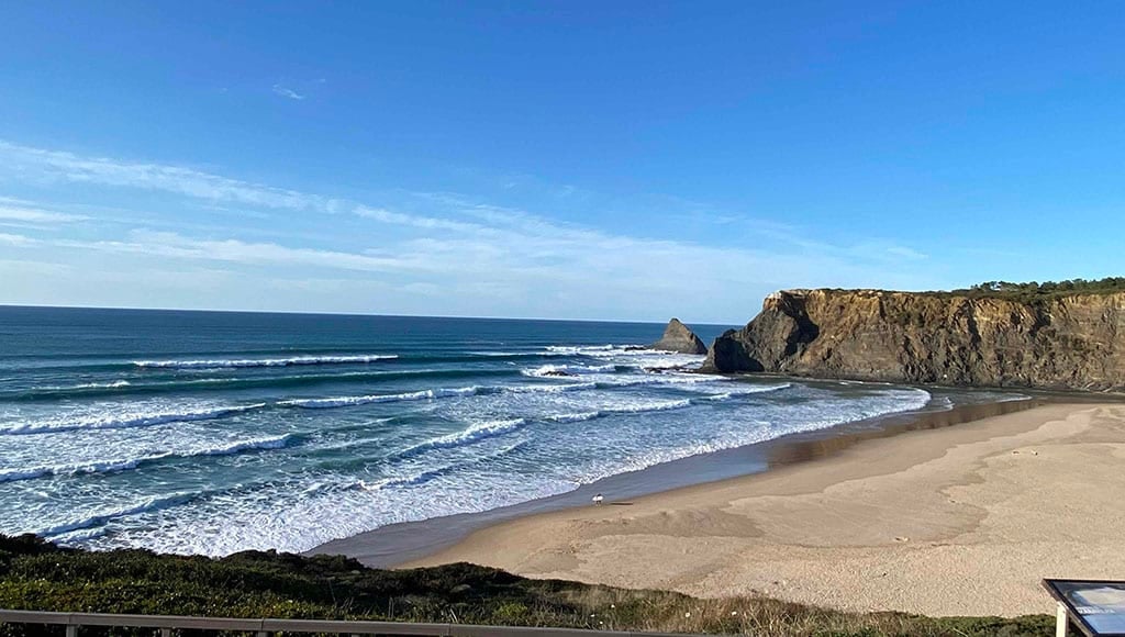 Plages pour nous-mêmes: sauf pour le surfeur occasionnel bravant les eaux froides