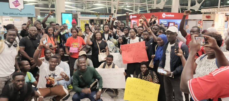 La majorité des étudiants de Guinée-Bissau retenus à l’aéroport de Lisbonne ont été « libérés »
