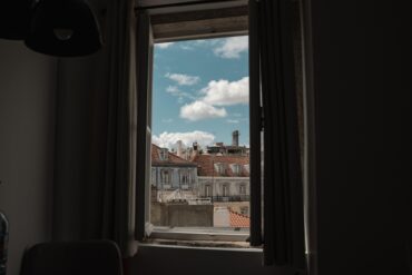 Crise du logement : hausse des taxes pour les acheteurs étrangers Crise du logement : hausse des taxes pour les acheteurs étrangers