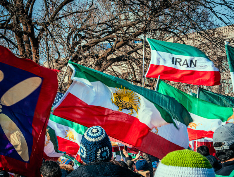À Lisbonne, des Iraniens célèbrent la mort d’Ali Khamenei