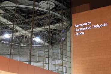 Des étudiants guinéens bloqués à l’aéroport de Lisbonne