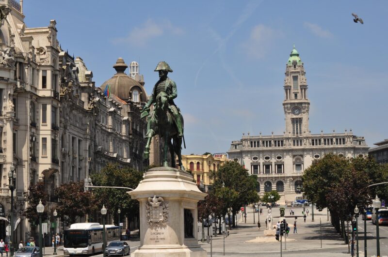 « Babell », le festival qui fait vibrer Porto au rythme des livres