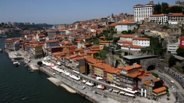 Crise du logement : le maire de Porto hausse le ton