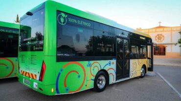Des véhicules 100% électriques remplacent les bus diesel à Albufeira