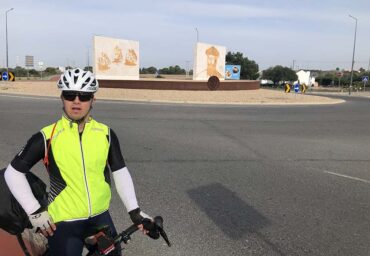 Un athlète trisomique parcourt 1 250 km à vélo de l’Espagne à Albufeira