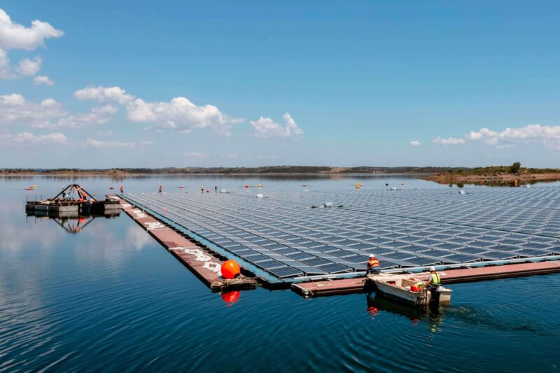 Le réservoir d’Alqueva accueillera le plus grand projet solaire flottant d’Europe