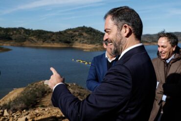 Le ministre déclare que l’usine de dessalement de l’Algarve aura une plus grande capacité que prévu