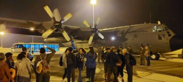 Un avion de l’armée de l’air transportant 22 personnes conclut son opération de rapatriement en Israël