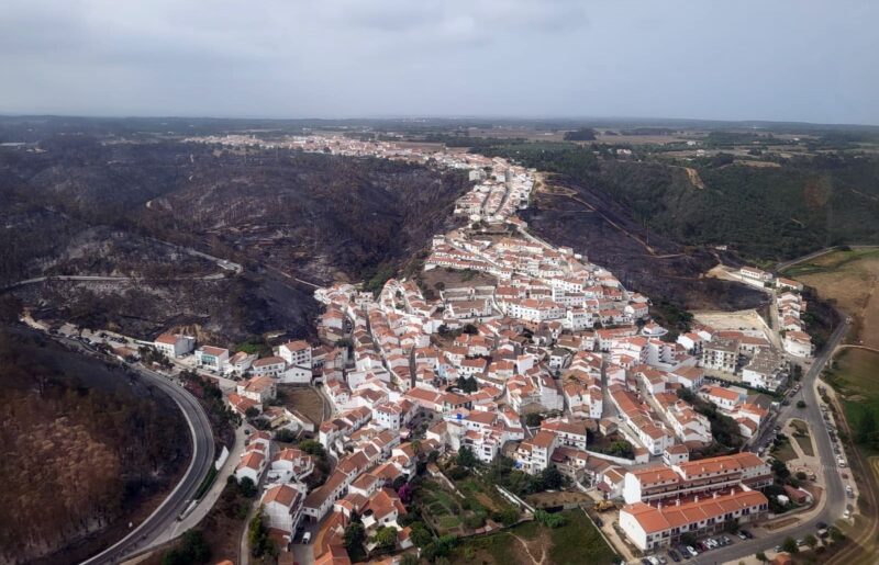 Les municipalités de l’Algarve font pression pour des pompiers professionnels