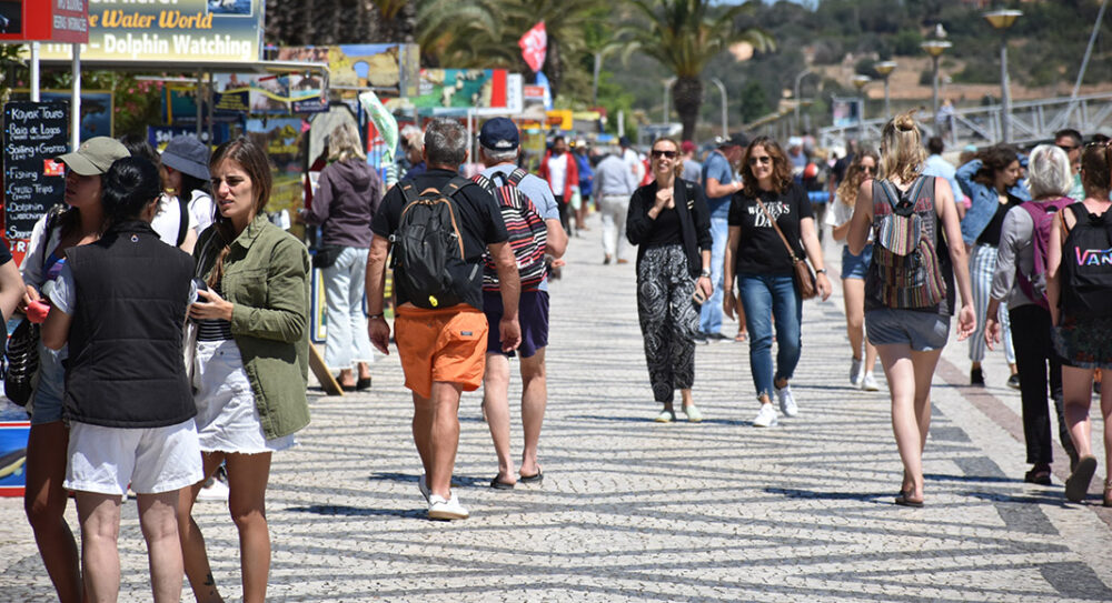 Le tourisme au Portugal se redresse en 2021 montrant des signes ...