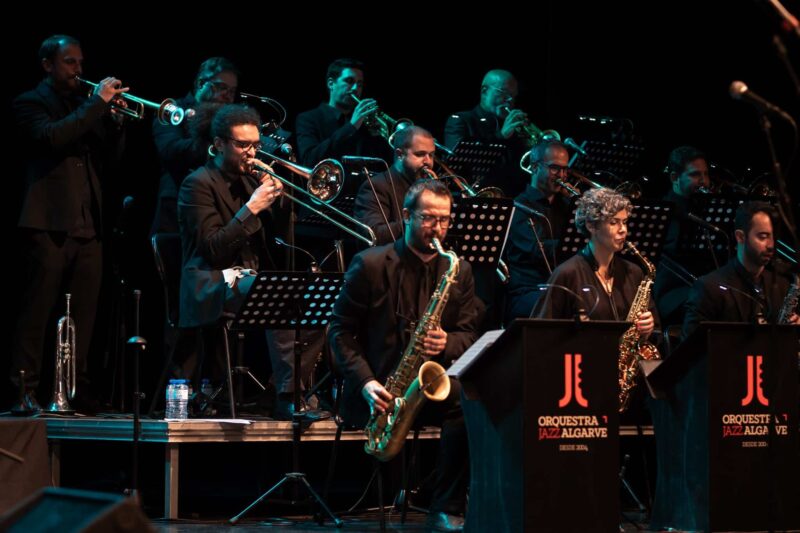 Algarve Jazz Orchestra donne des concerts à Lagos, Silves, Lagoa et Tavira entre le 1er et le 21 décembre