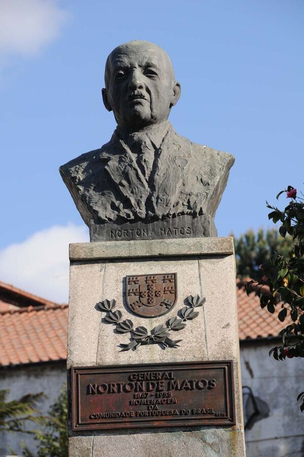Buste de Norton de Matos à Ponte de Lima