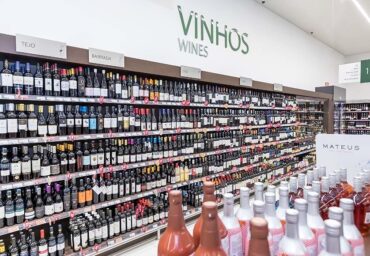 Dégustations de vins, prix et réductions à la Foire aux Vins d’Apolónia