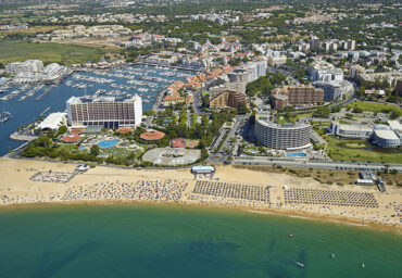 L’Algarve cherche des travailleurs du tourisme au Maroc et au Cap-Vert