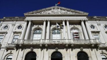 Amende de 1,2 million d’euros après le « Russiagate » pour la mairie de Lisbonne ; « un lourd héritage » selon le maire