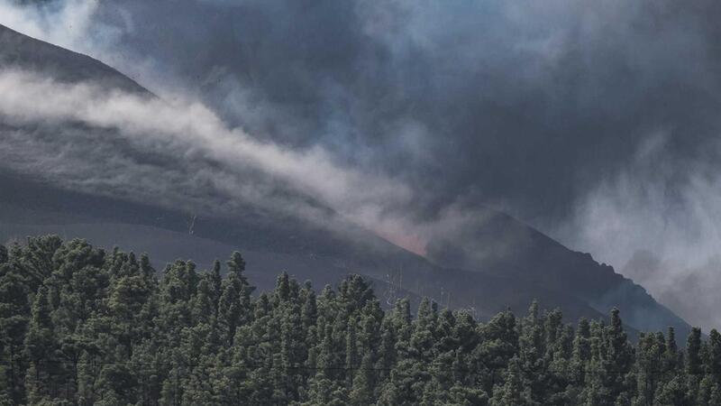 « Réduction significative de la visibilité horizontale » aux Açores alors que le nuage de cendres du volcan La Palma arrive