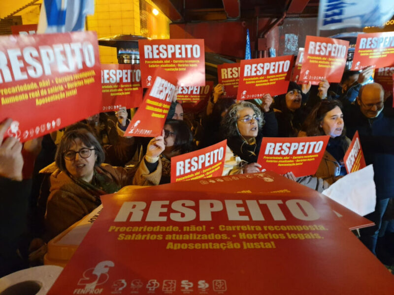 Les syndicats d’enseignants demandent au président Marcelo de NE PAS approuver automatiquement la nouvelle loi